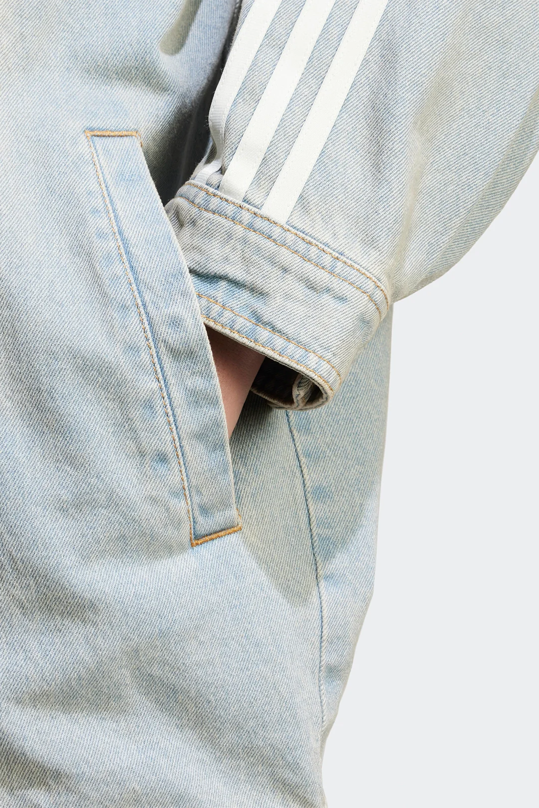 ADIDAS CHAQUETA DENIM ADILENIUM - MUJER - Image 5