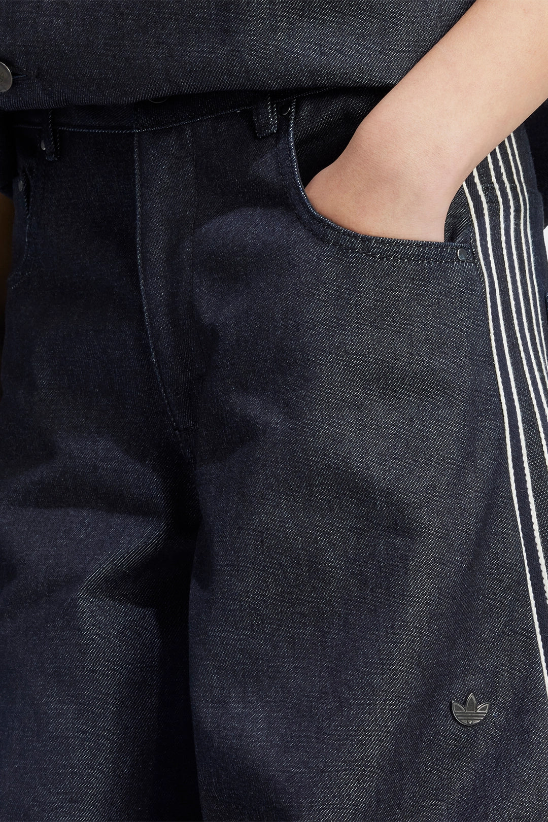 ADIDAS PANTALON DENIM - MUJER - Image 5