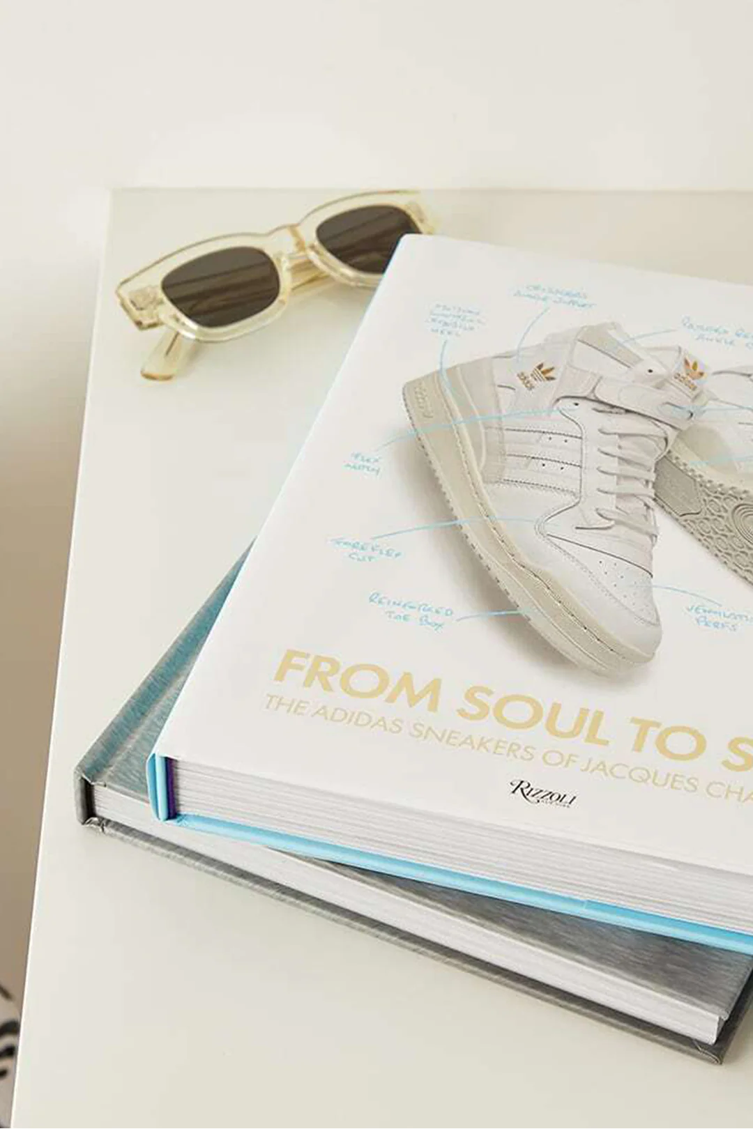 FROM SOUL TO SOLE: THE ADIDAS SNEAKERS OF JACQUES CHASSAING (LIBRO EN INGLÉS) - Image 4