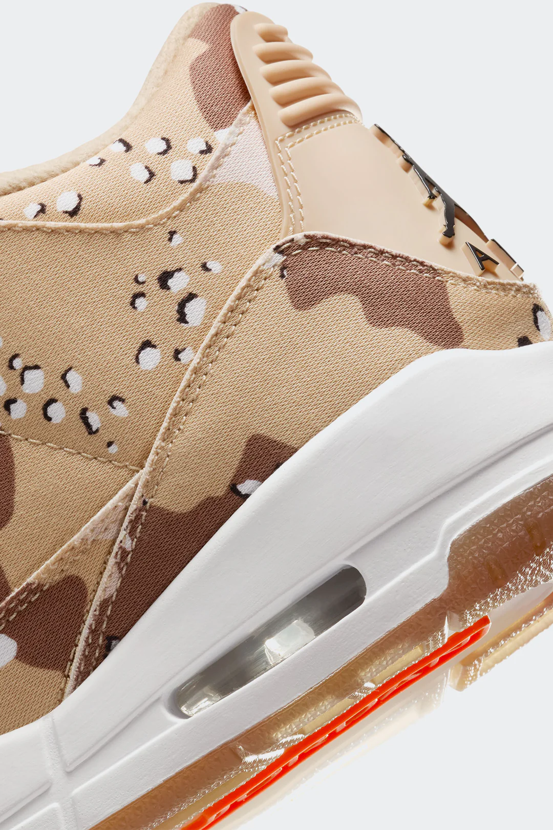 JORDAN 3 DESERT CAMO - MUJER - Image 9