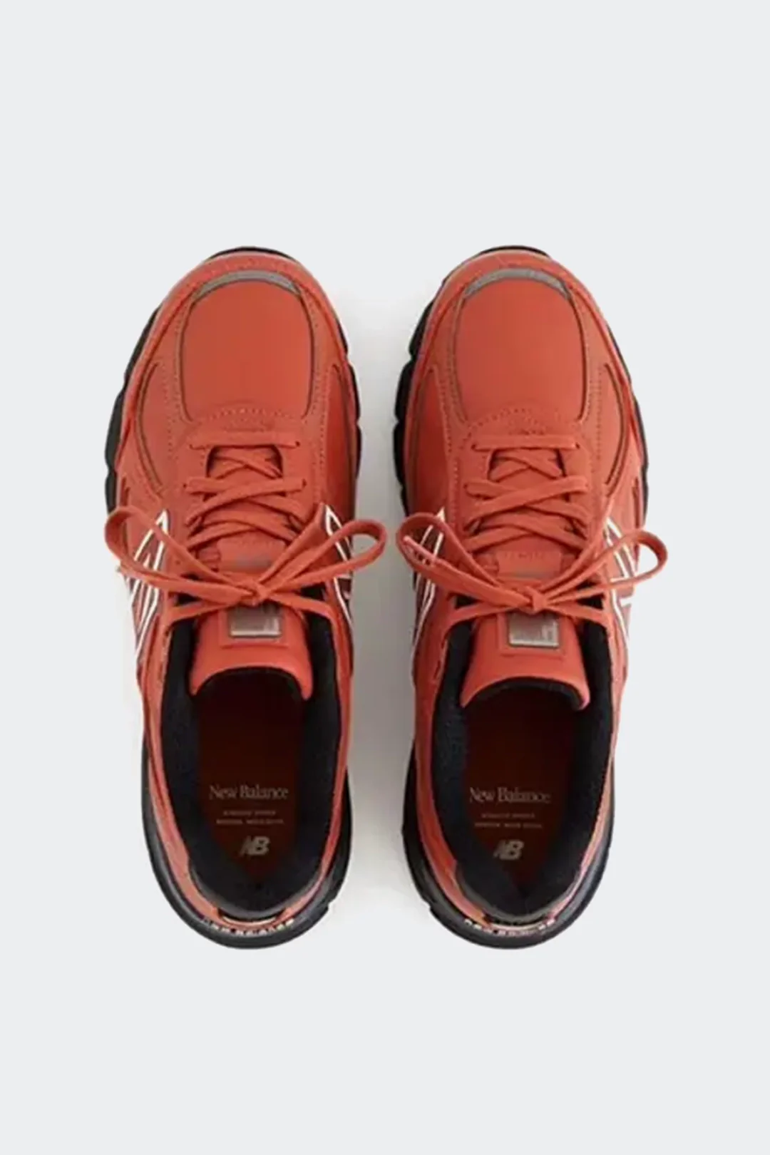 NEW BALANCE 990 V4 MADE IN USA - Image 4