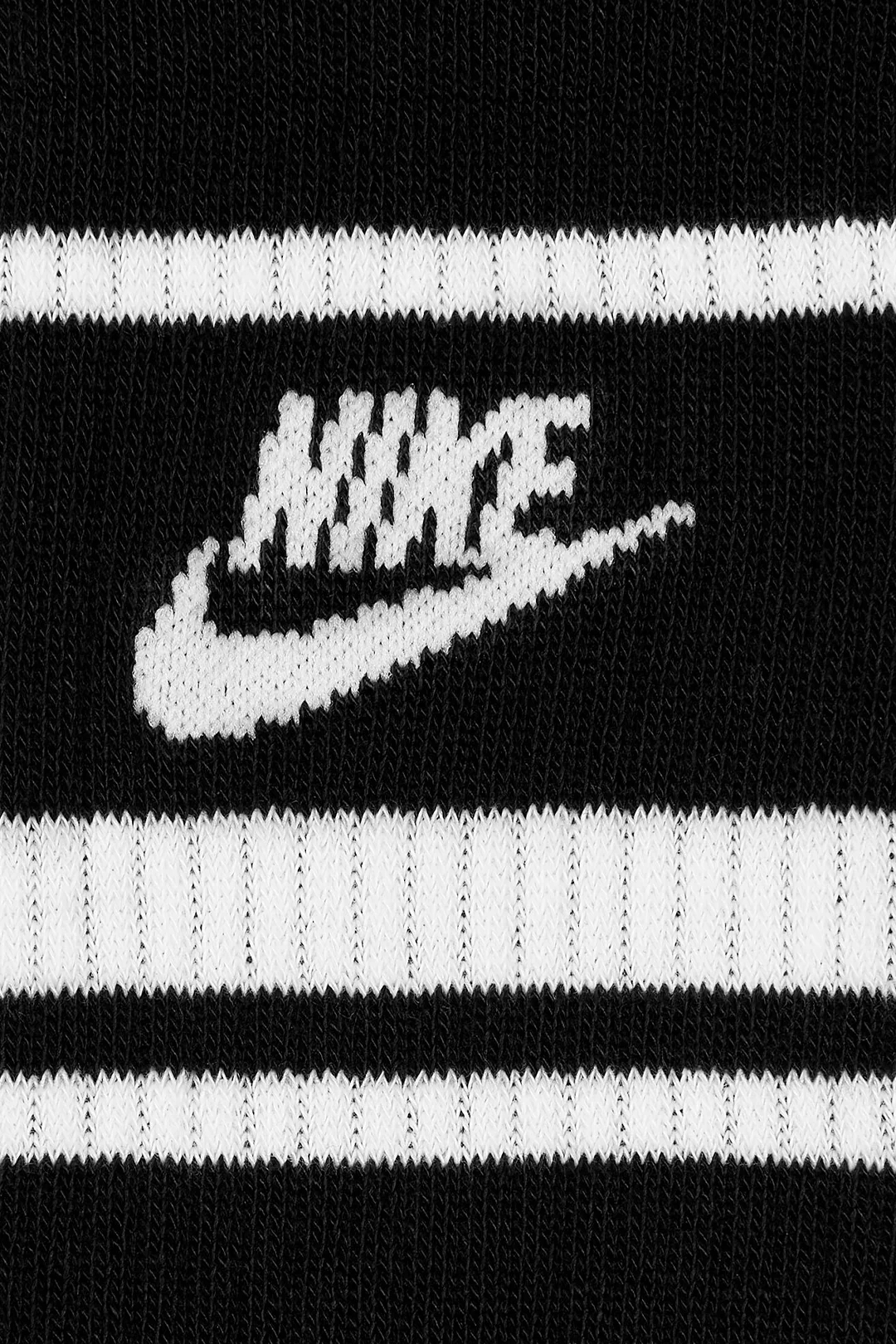 NIKE MEDIAS LARGAS EVERYDAY ESSENTIAL - Image 3