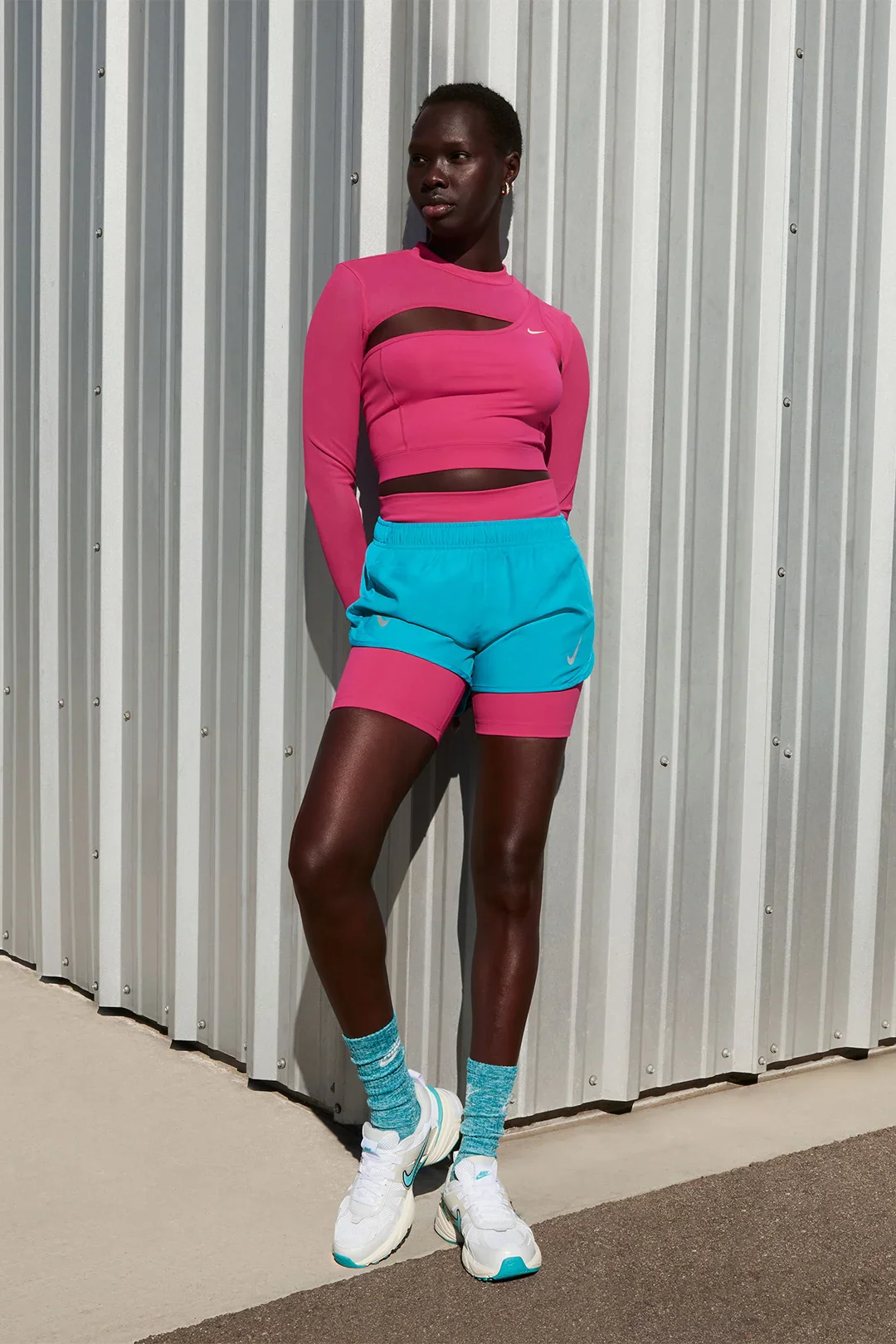 NIKE V2K RUN - MUJER - Image 10