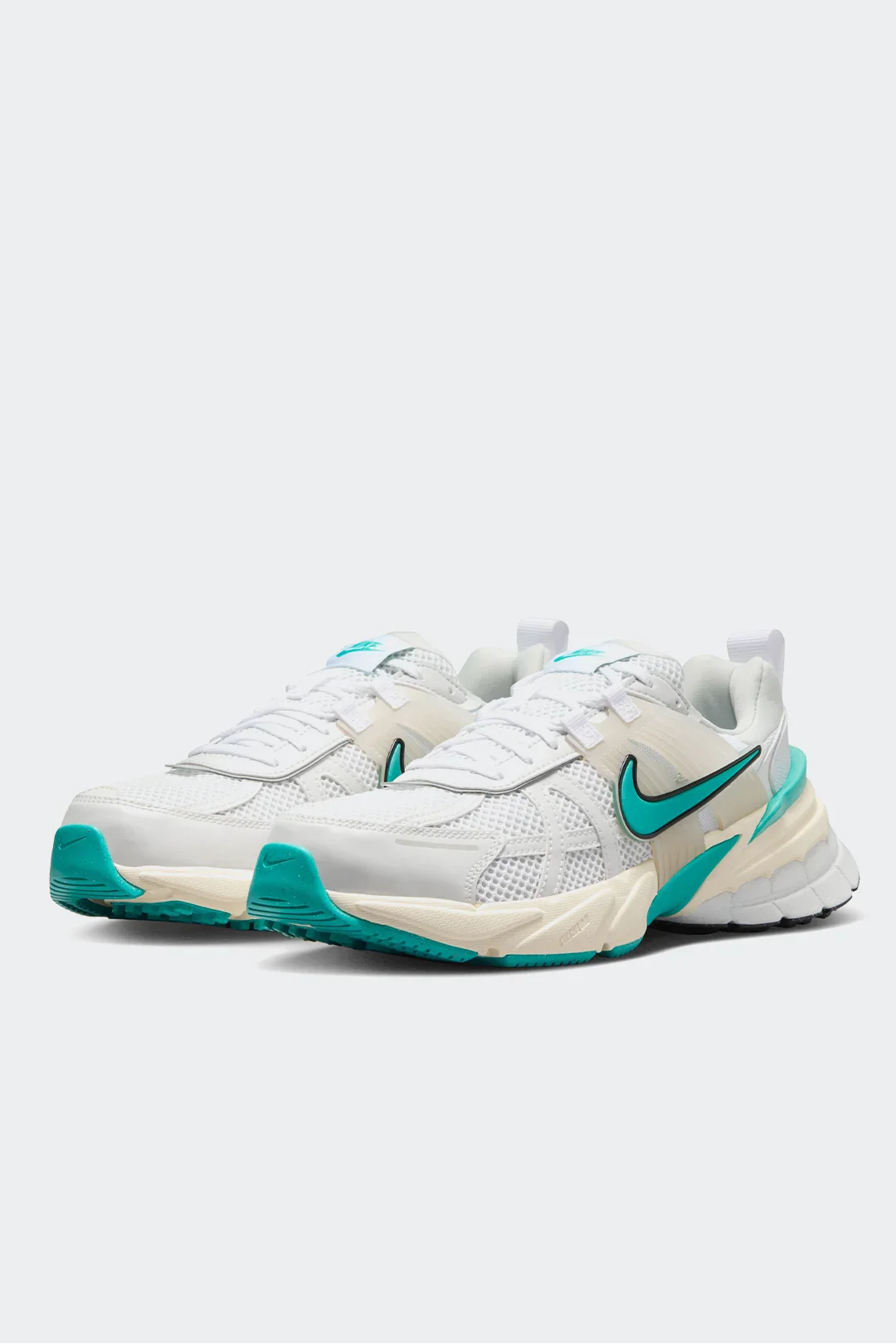 NIKE V2K RUN - MUJER - Image 3