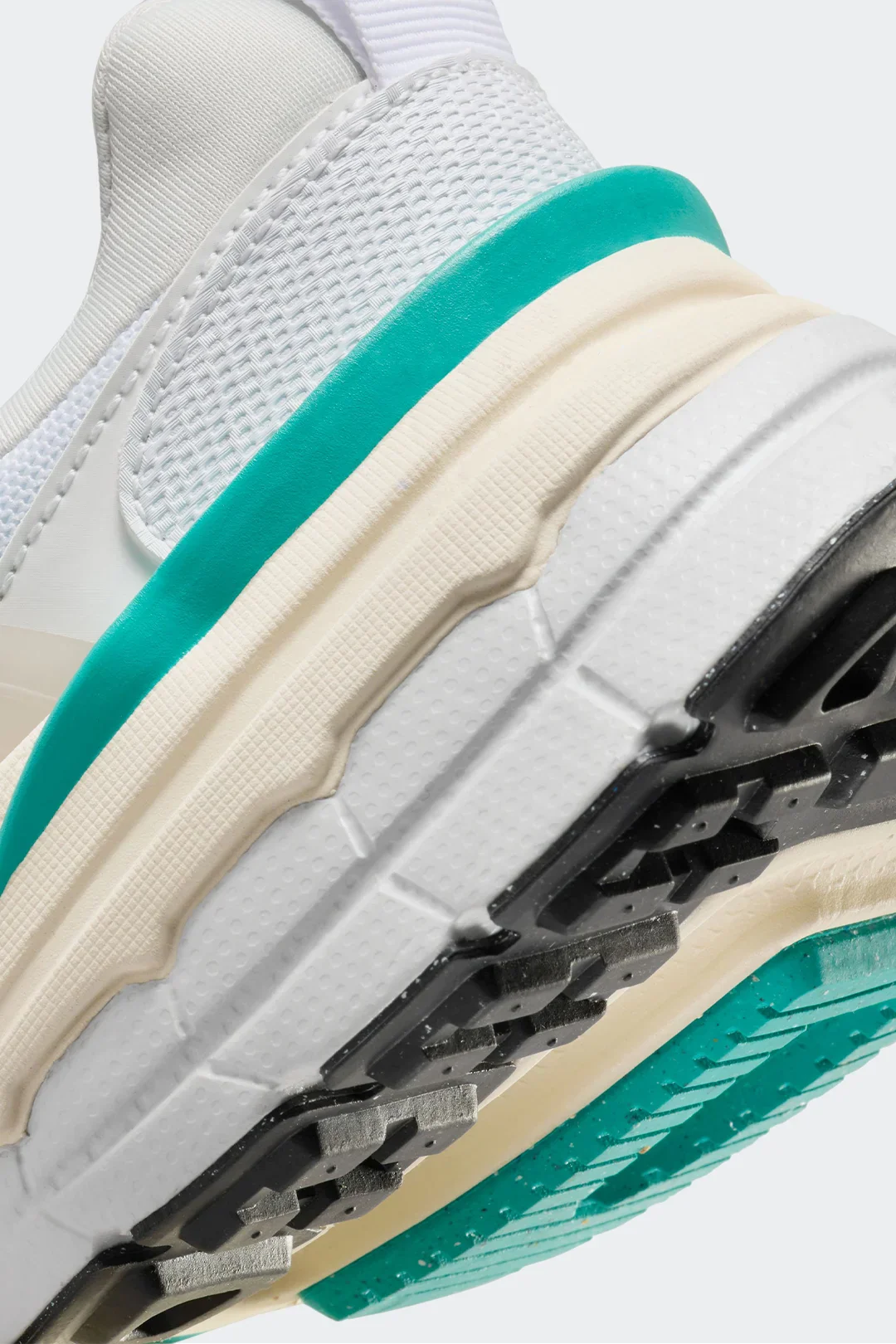 NIKE V2K RUN - MUJER - Image 8