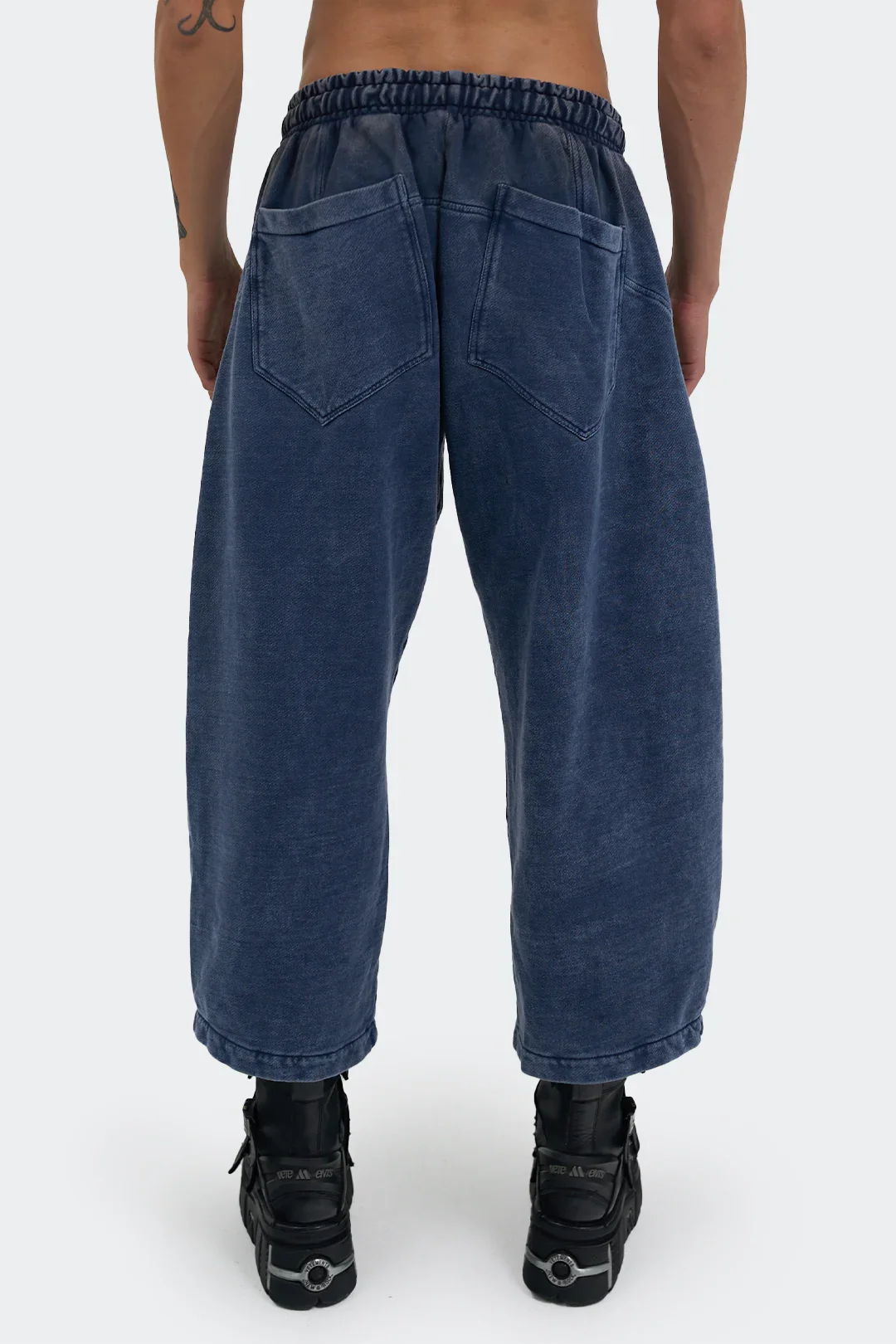 VENENO PANTALON BALLON - PROCESO - Image 3